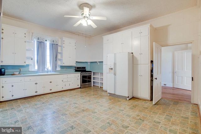 319 N MAIN ST, Madison, VA 22727