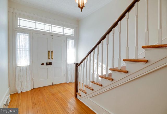 319 N MAIN ST, Madison, VA 22727