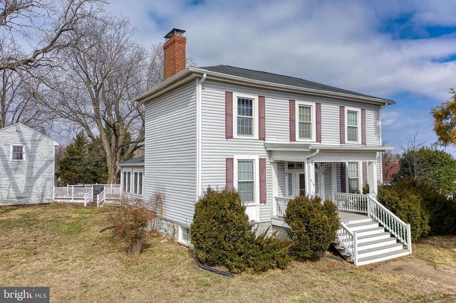 319 N MAIN ST, Madison, VA 22727