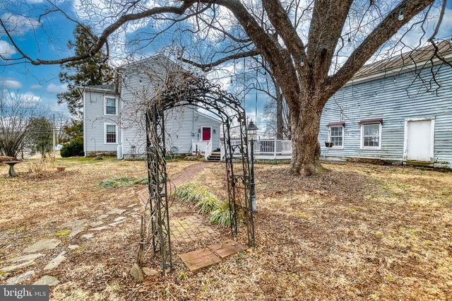 319 N MAIN ST, Madison, VA 22727