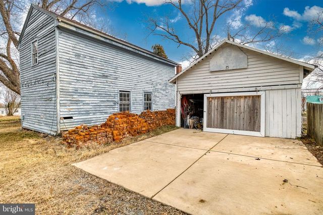 319 N MAIN ST, Madison, VA 22727