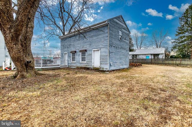 319 N MAIN ST, Madison, VA 22727