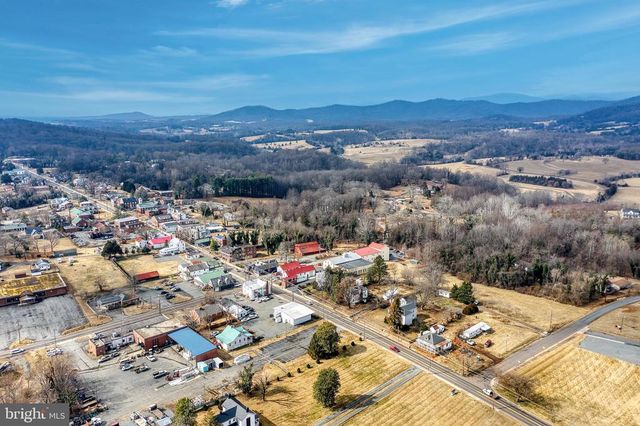 319 N MAIN ST, Madison, VA 22727