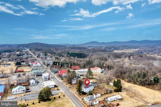 319 N MAIN ST, Madison, VA 22727