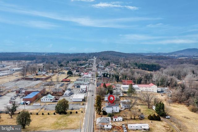 319 N MAIN ST, Madison, VA 22727