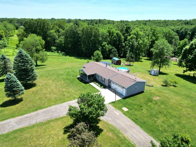 13229 Harder Road, Fabius Twp, MI 49093