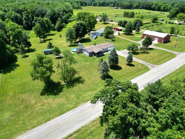 13229 Harder Road, Fabius Twp, MI 49093