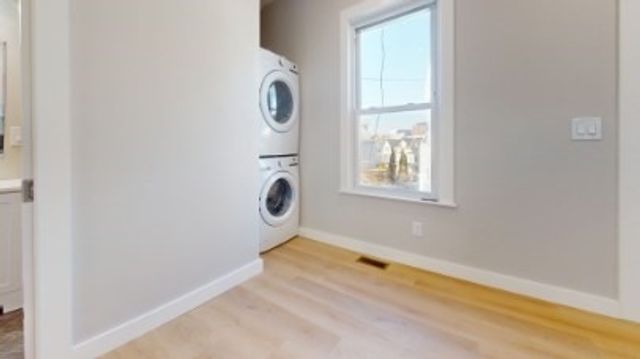 61 Dartmouth Street 4, Waltham, MA 02543