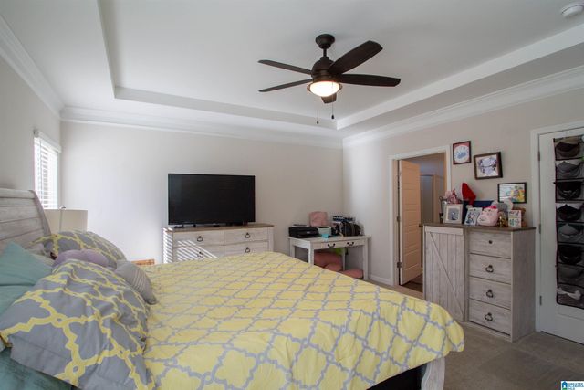 242 SHEPHERDS LOOP, Jasper, AL 35504