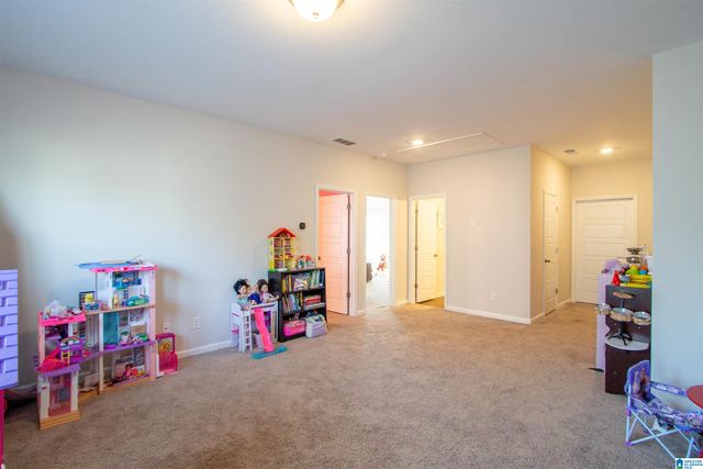 242 SHEPHERDS LOOP, Jasper, AL 35504