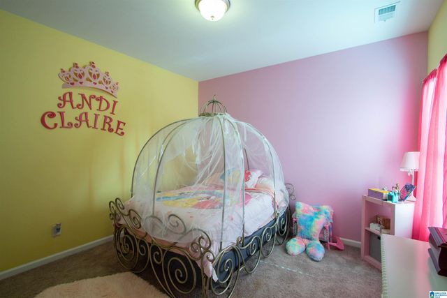 242 SHEPHERDS LOOP, Jasper, AL 35504