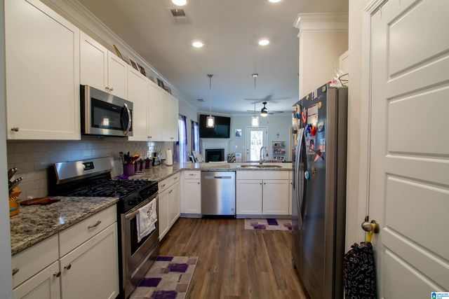 242 SHEPHERDS LOOP, Jasper, AL 35504