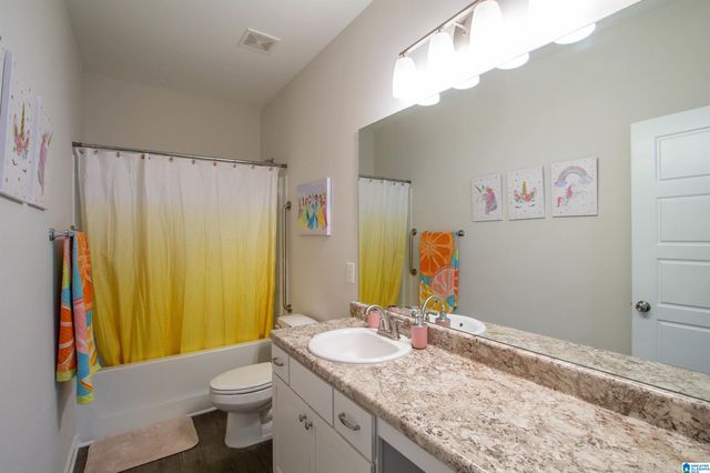 242 SHEPHERDS LOOP, Jasper, AL 35504