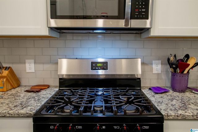 242 SHEPHERDS LOOP, Jasper, AL 35504