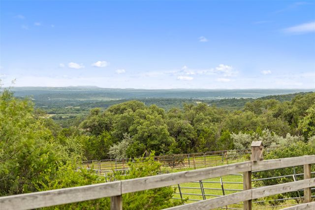 1300 Sycamore Falls WAY, Marble Falls, TX 78654