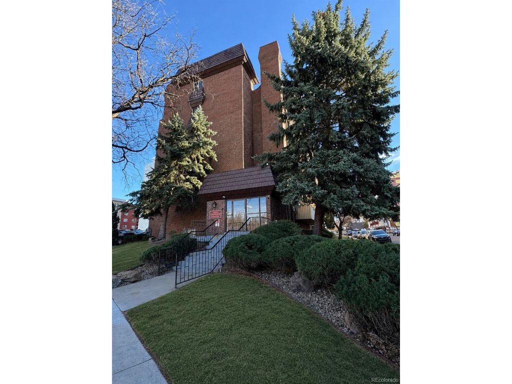 4110 Hale Pkwy 2H, Denver, CO 80220