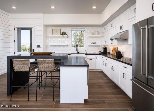 11800 N GREENWICH Boulevard 114, Surprise, AZ 85388