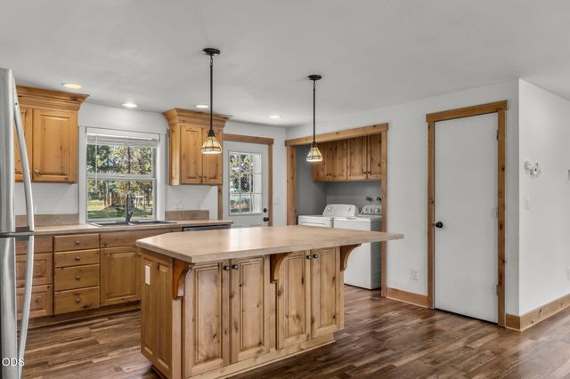 55690 Big River Drive, Bend, OR 97707
