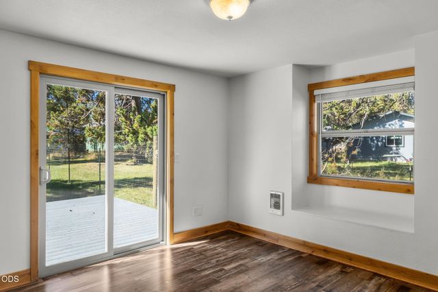 55690 Big River Drive, Bend, OR 97707