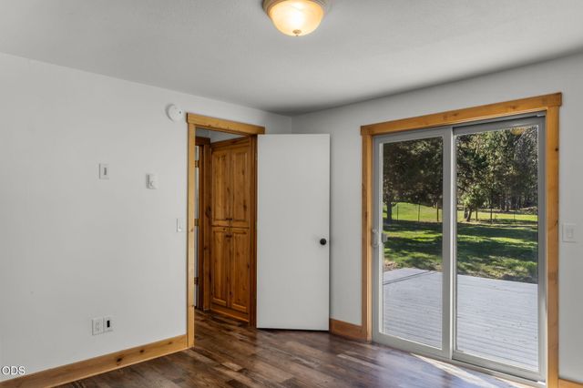 55690 Big River Drive, Bend, OR 97707