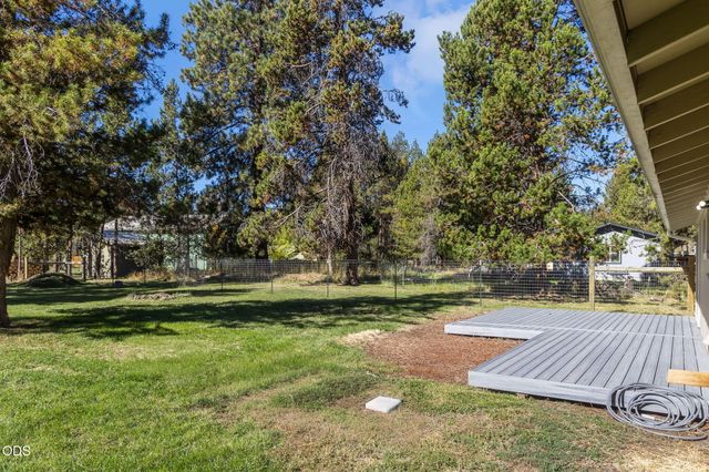 55690 Big River Drive, Bend, OR 97707