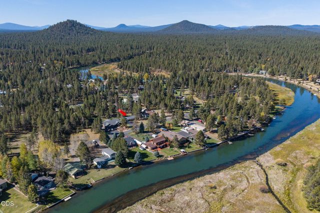 55690 Big River Drive, Bend, OR 97707