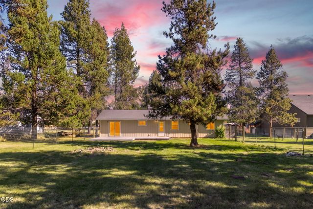 55690 Big River Drive, Bend, OR 97707