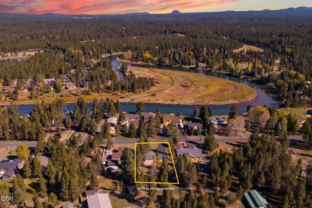 55690 Big River Drive, Bend, OR 97707
