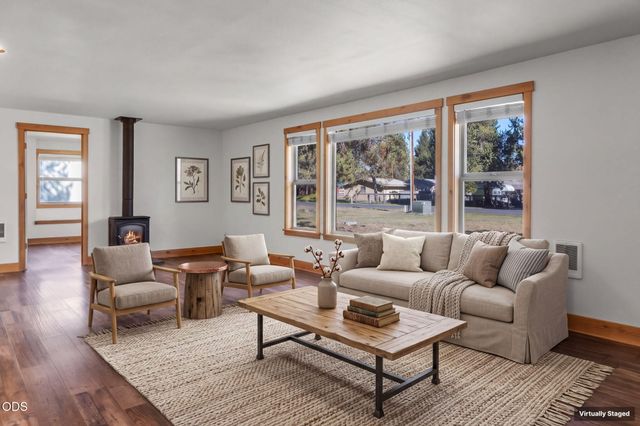 55690 Big River Drive, Bend, OR 97707