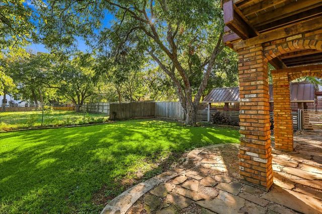 4618 Walnut Street, Flower Mound, TX 75028