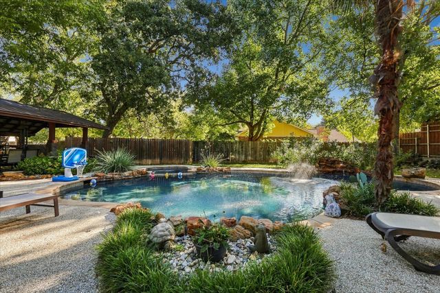 4618 Walnut Street, Flower Mound, TX 75028