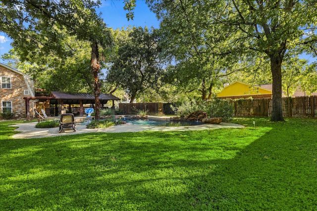 4618 Walnut Street, Flower Mound, TX 75028