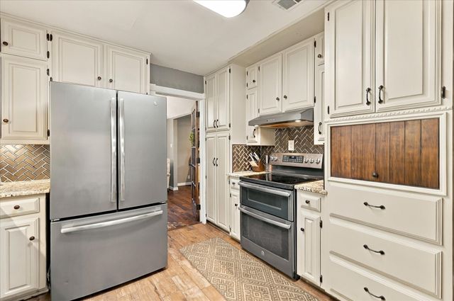 4618 Walnut Street, Flower Mound, TX 75028
