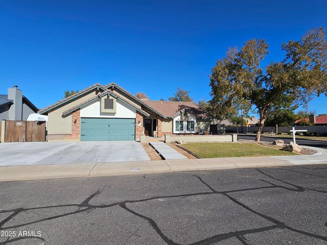 462 E MERRILL Avenue, Gilbert, AZ 85234