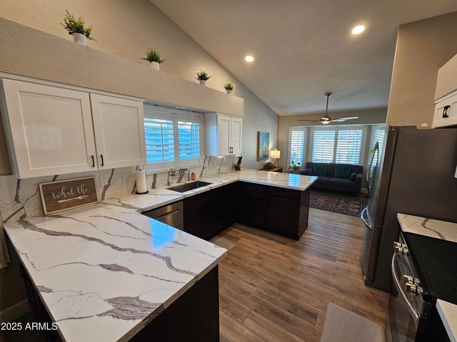 462 E MERRILL Avenue, Gilbert, AZ 85234