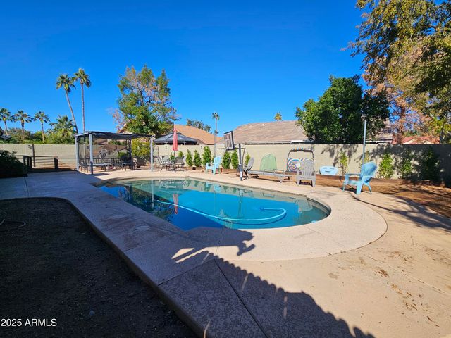 462 E MERRILL Avenue, Gilbert, AZ 85234