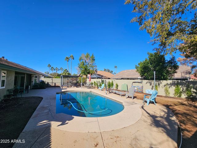 462 E MERRILL Avenue, Gilbert, AZ 85234