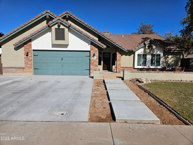 462 E MERRILL Avenue, Gilbert, AZ 85234