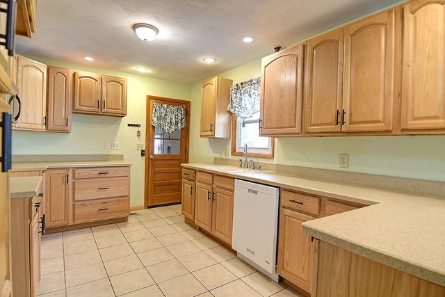 2752 Danbury Road, Springfield, OH 45505