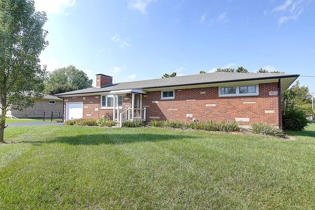 2752 Danbury Road, Springfield, OH 45505