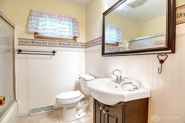 2752 Danbury Road, Springfield, OH 45505