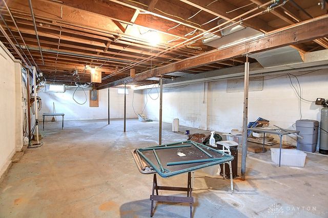 2752 Danbury Road, Springfield, OH 45505