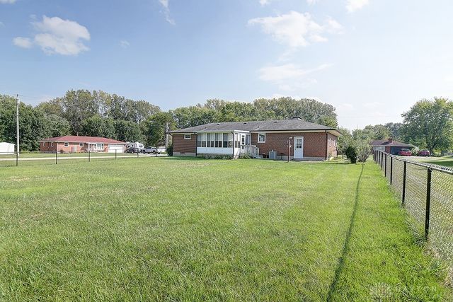 2752 Danbury Road, Springfield, OH 45505