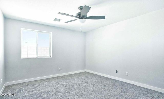 2825 E PUEBLO Avenue, Phoenix, AZ 85040