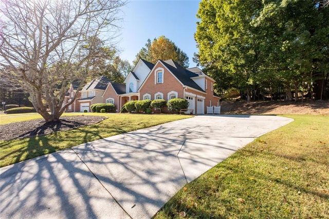 4810 Highland Lake Drive, Atlanta, GA 30349