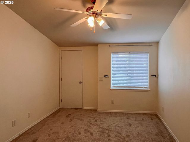 121 MATTHEW LEE Ct, Roseburg, OR 97471