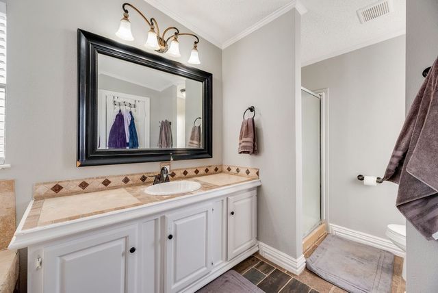 709 Ritchey Road, Valley View, TX 76272