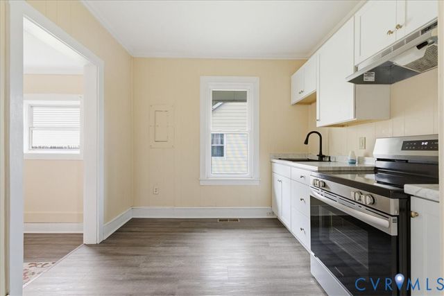 100 N 3rd Ave, Hopewell, VA 23860