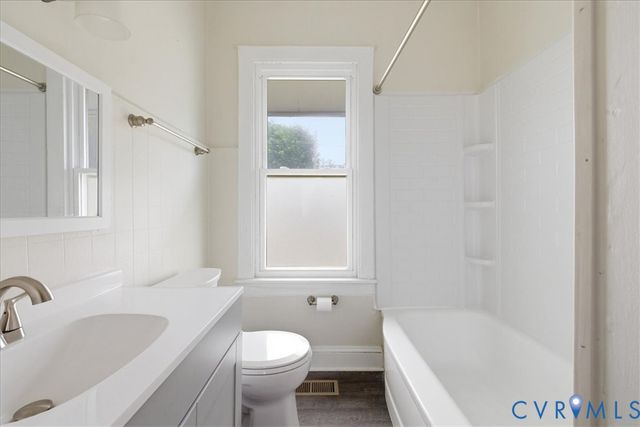 100 N 3rd Ave, Hopewell, VA 23860