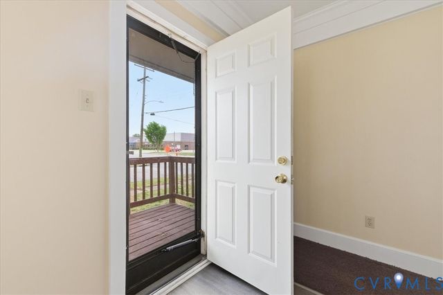 100 N 3rd Ave, Hopewell, VA 23860